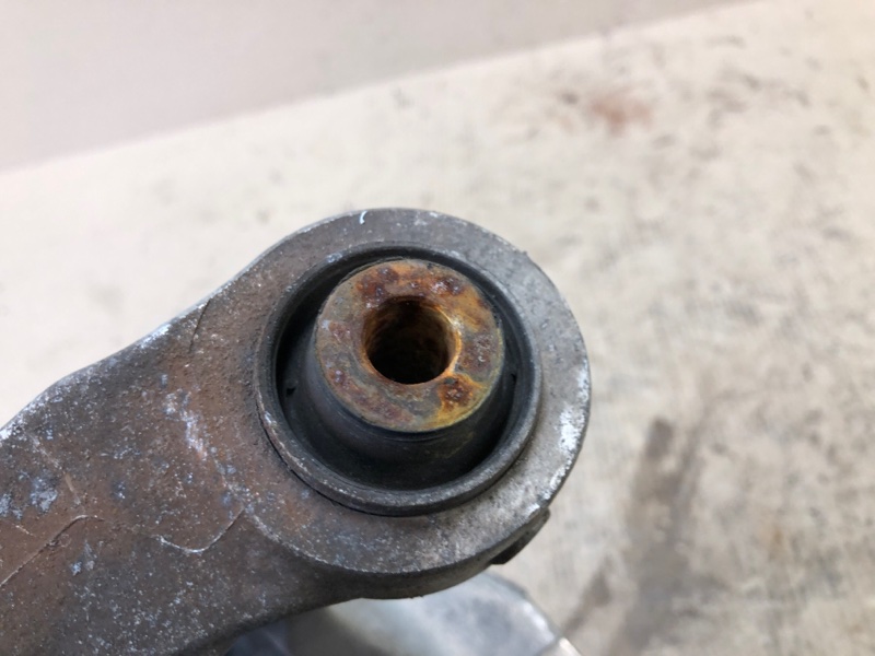 Цапфа задняя правая RDX 06-12 2008 Внедорожник 2.3 Цапфа задняя правая RDX 06-12 2008 Внедорожник 2.3