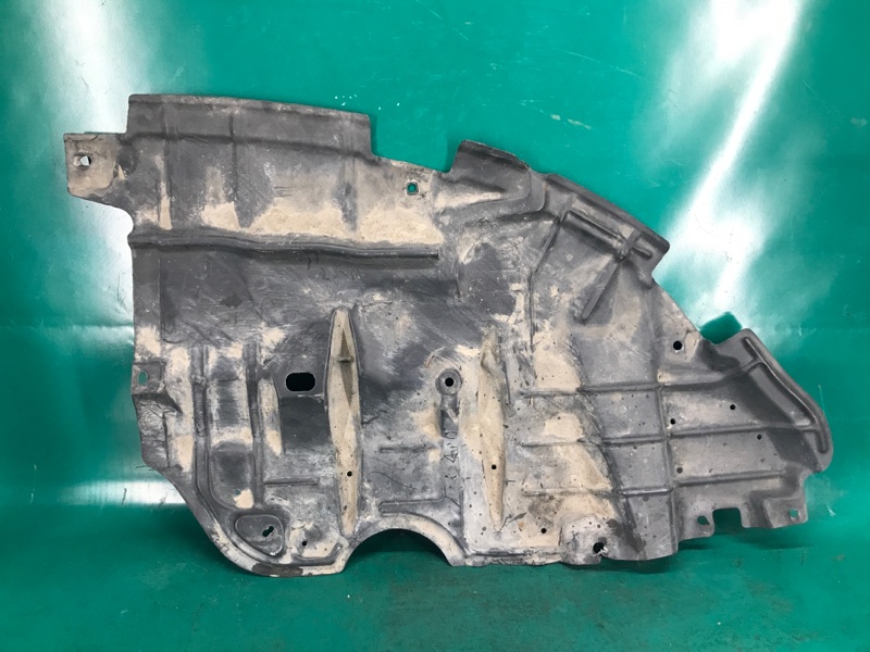 Защита двигателя передняя правая TOYOTA CAMRY 55 14-17 2.5 2ARFE