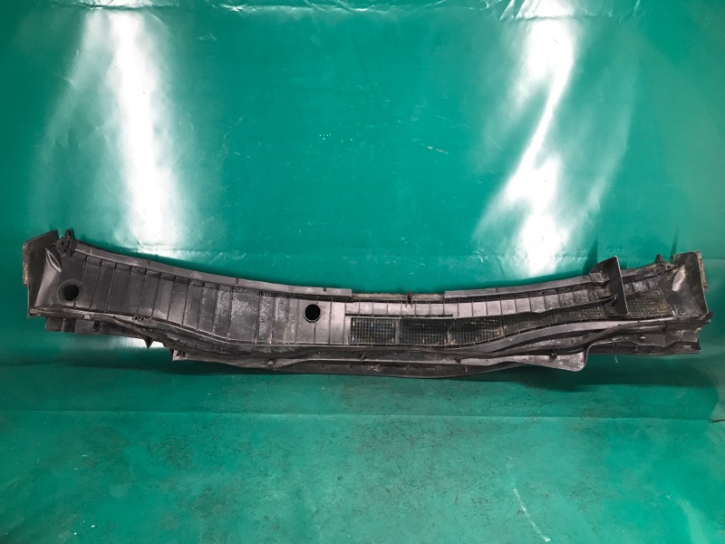 Пластик под лобовое стекло / Жабо CAMRY 55 14-17 2016 2.5 2ARFE