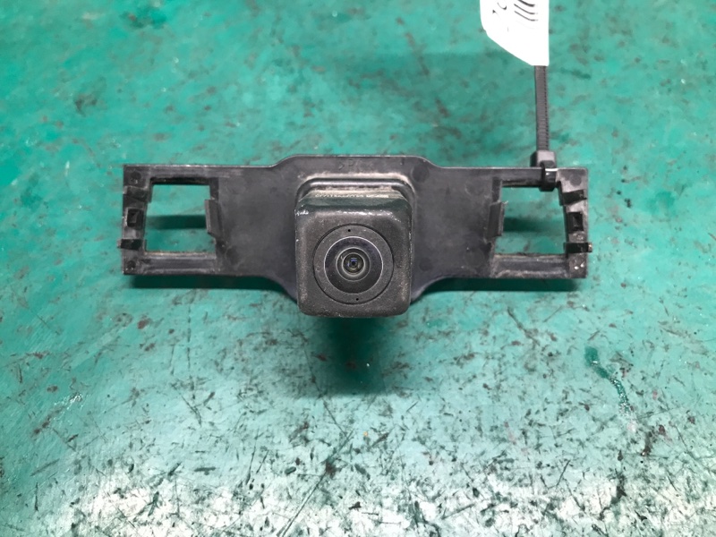 Камера заднего вида TOYOTA CAMRY 55 14-17 2016 2.5 2ARFE 86790-06040 Б/У