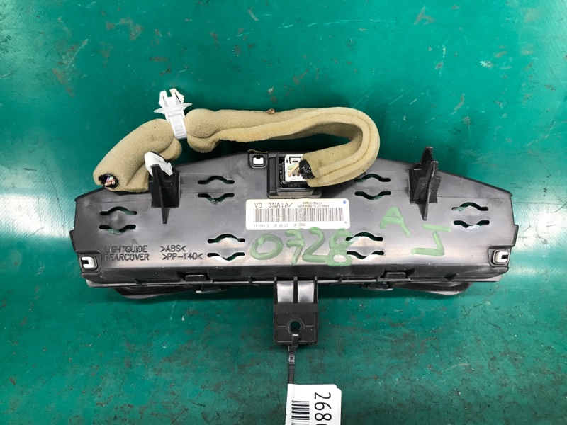 Панель приборов NISSAN LEAF 10-17