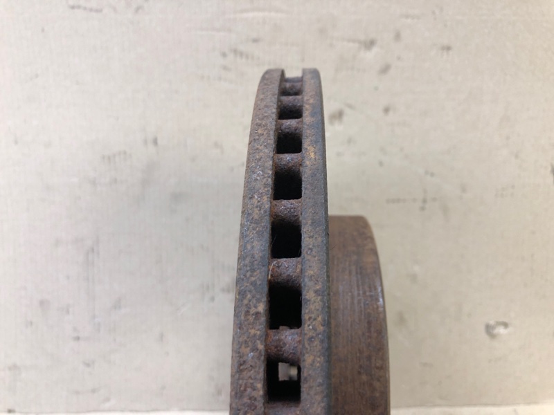 Тормозной диск передний MATRIX 08-14 2008 Хэтчбек 1.8 2ZRFE