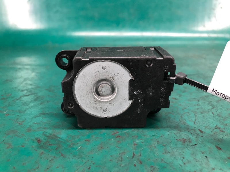 Моторчик заслонки печки NISSAN LEAF 10-17 2012 27730-1FC1B Б/У
