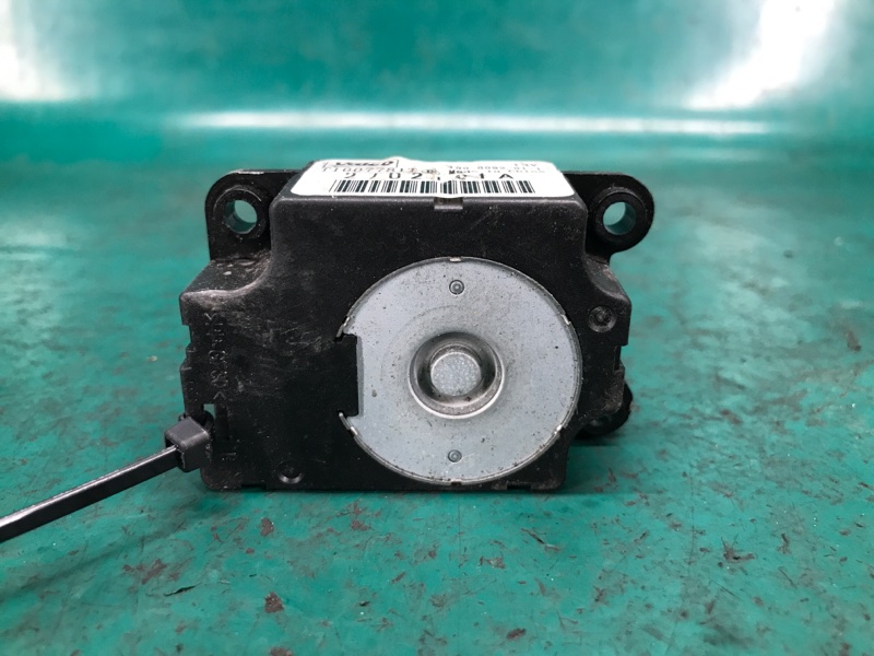 Моторчик заслонки печки NISSAN LEAF 10-17 2012 27730-1FC1B Б/У