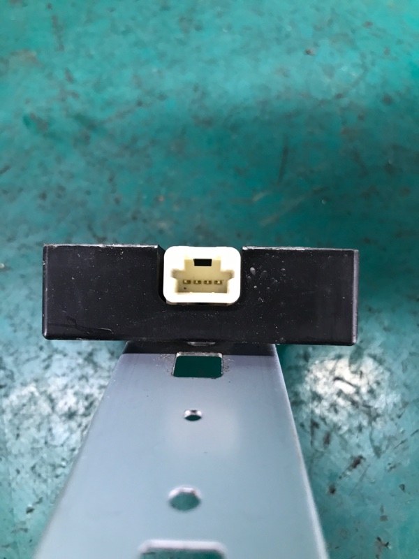 Блок управления центральным замком LEAF 10-17 2012