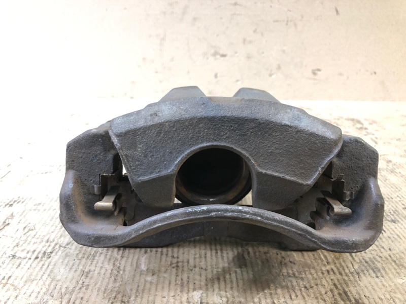 Суппорт тормозной передний левый MATRIX 08-14 2008 Хэтчбек 1.8 2ZRFE Суппорт тормозной передний левый MATRIX 08-14 2008 Хэтчбек 1.8 2ZRFE