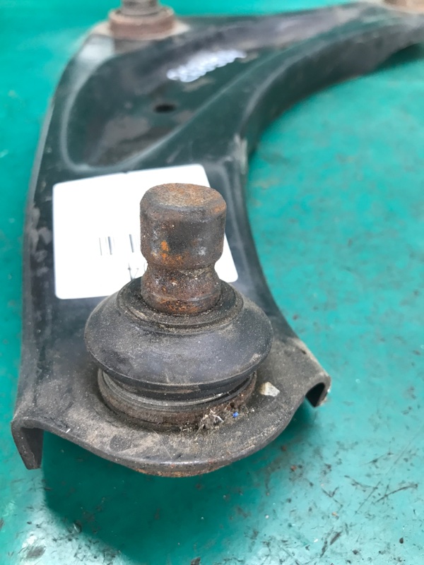 Рычаг передней подвески нижний передний левый LEAF 10-17 2012 Рычаг передней подвески нижний передний левый LEAF 10-17 2012