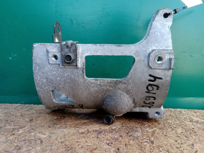 Кронштейн компрессора кондиционера LEAF 10-17 2012