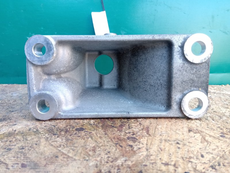 Кронштейн двигателя задний LEAF 10-17 2012