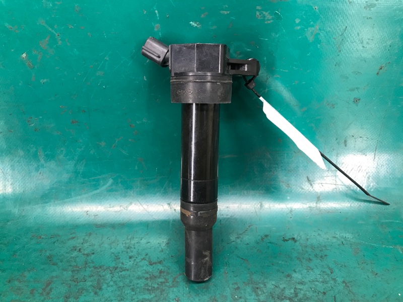 Запчасть катушка зажигания HYUNDAI ELANTRA MD 10-15 2015 MD 1.8 G4NB 27300-2E000 Б/У Катушка зажигания HYUNDAI ELANTRA MD 10-15 2015 MD 1.8 G4NB 27300-2E000 Б/У