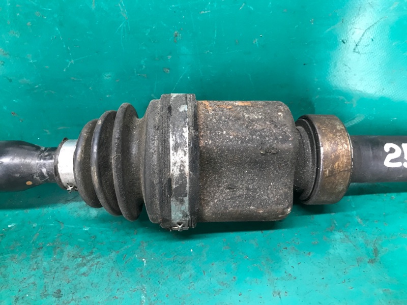 Привод передний правый LEAF 10-17 2012