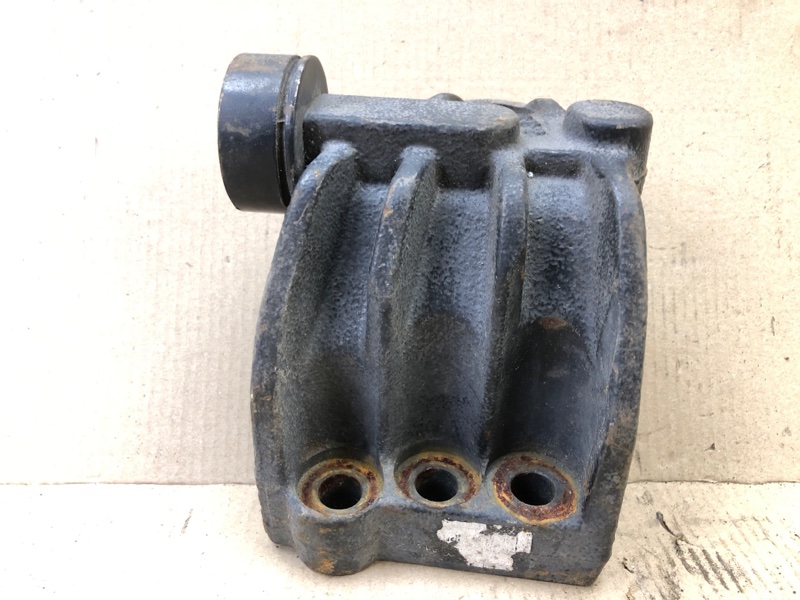 Кронштейн двигателя правый HYUNDAI SONATA YF 10-14 2011 Седан 2.4 21820-2T100 Б/У