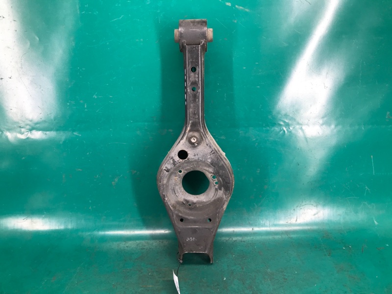 Рычаг задней подвески поперечный нижний задний левый KIA OPTIMA TF 11-16 2015 TF 2.0 G4KH 552103Q155 Б/У