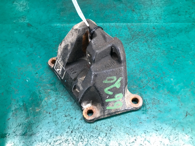 Кронштейн КПП левый KIA SEDONA 14-18 YP 3.3 G6DM