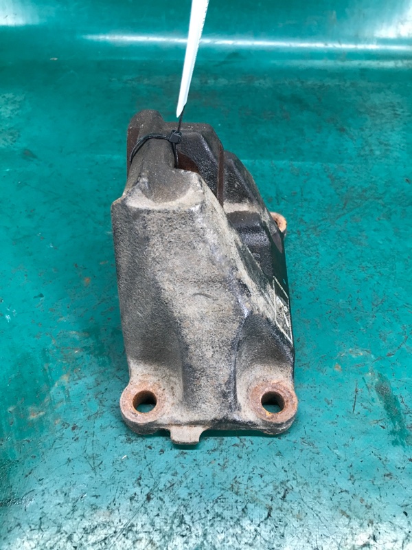 Кронштейн КПП левый SEDONA 14-18 16 YP 3.3 G6DM