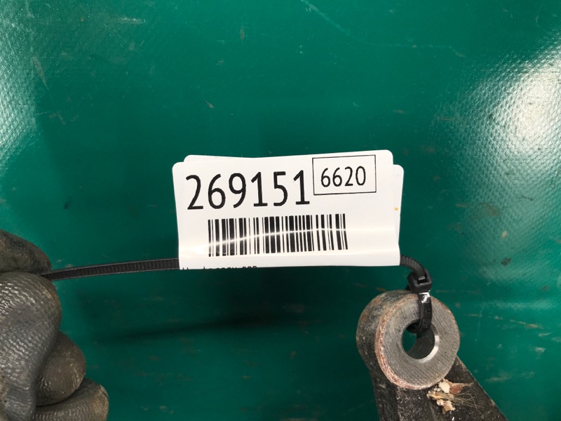 Цапфа задняя левая SEDONA 14-18 16 YP 3.3 G6DM