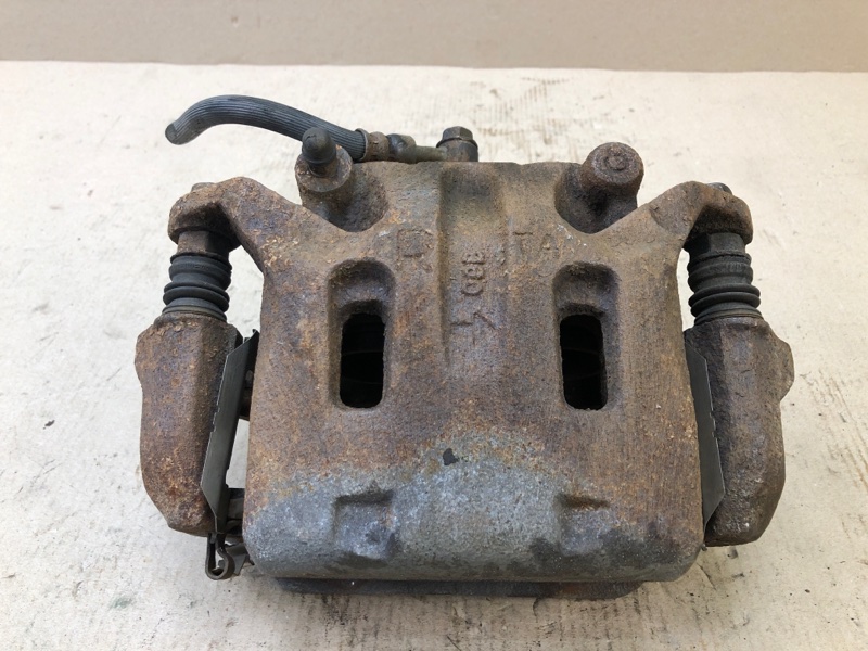 Суппорт тормозной передний правый INFINITI EX35(37) 07-12 41001-EG50A Б/У