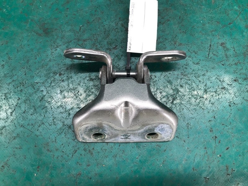 Запчасть петля двери верхняя задняя правая KIA OPTIMA TF 11-16 2015 TF 2.0 G4KH 79420-3K000 Б/У Петля двери верхняя задняя правая KIA OPTIMA TF 11-16 2015 TF 2.0 G4KH 79420-3K000 Б/У