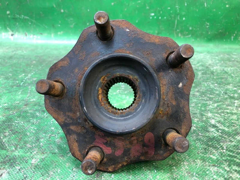 Ступица передняя NV200 USA 13- 2017 M20X 2.0 MR20DE