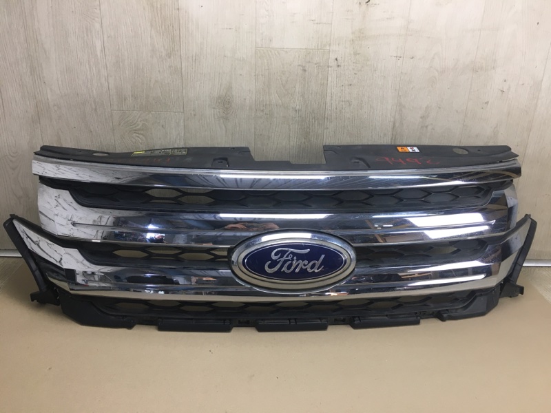 Решетка радиатора FORD EDGE 06-14 2012 Внедорожник 2.0 BT4Z-8200-ECP Б/У