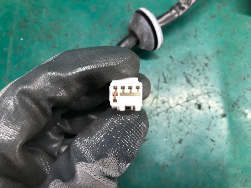 Подсветка номера задняя SEDONA 14-18 16 YP 3.3 G6DM