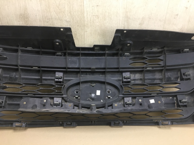 Решетка радиатора EDGE 06-14 2012 Внедорожник 2.0