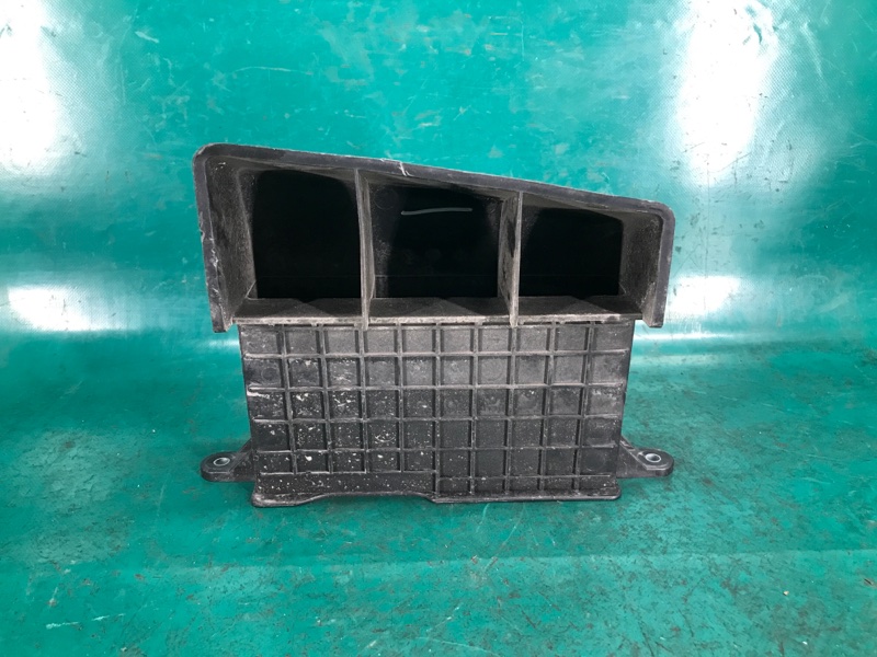 Воздухозаборник KIA SEDONA 14-18 YP 3.3 G6DM