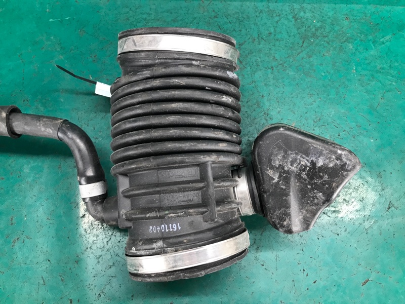 Патрубок воздушного фильтра SEDONA 14-18 16 YP 3.3 G6DM