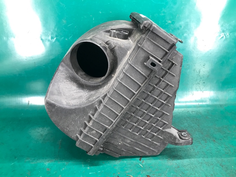 Корпус воздушного фильтра KIA SEDONA 14-18 YP 3.3 G6DM