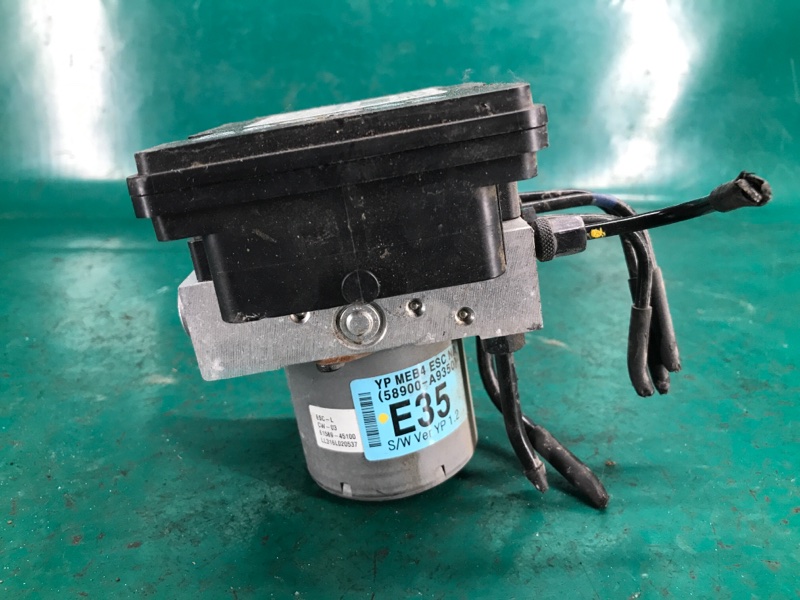 Блок ABS KIA SEDONA 14-18 YP 3.3 G6DM