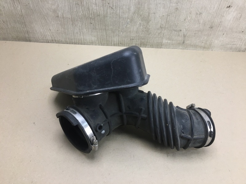 Запчасть резонатор воздушного фильтра FORD EDGE 06-14 2010 T35PDED 7T4Z-9B659-A Б/У Резонатор воздушного фильтра FORD EDGE 06-14 2010 T35PDED 7T4Z-9B659-A Б/У