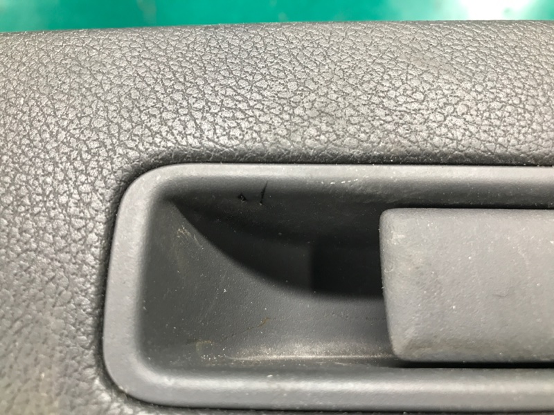 Бардачок KIA SEDONA 14-18 YP 3.3 G6DM