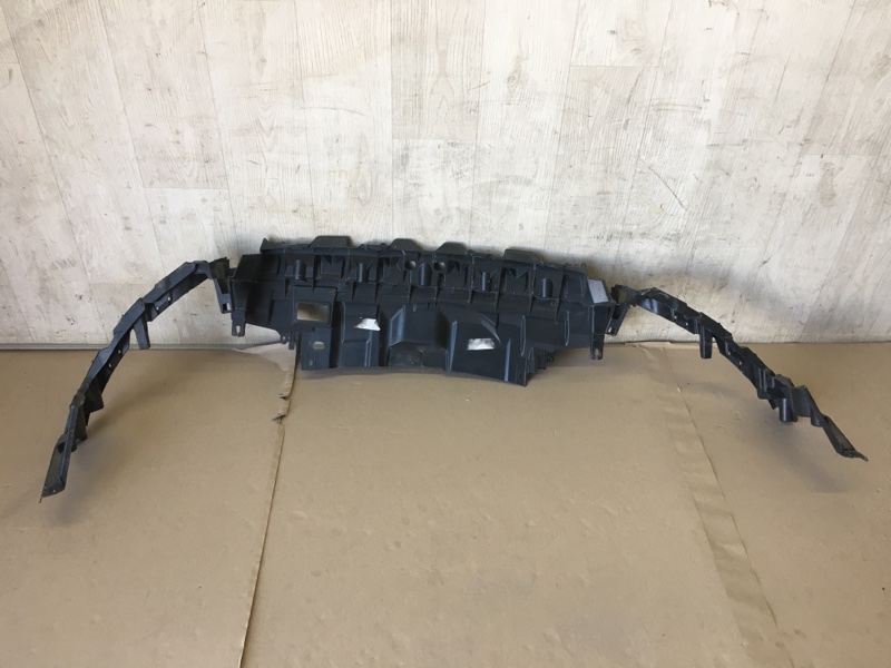 Накладка замка капота FOCUS 10-18