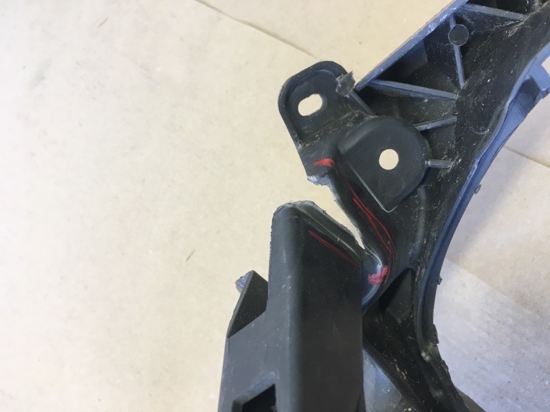 Накладка замка капота FOCUS 10-18