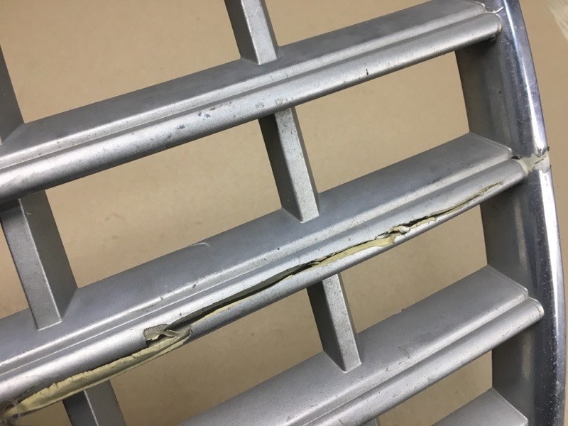 Решетка радиатора 300 04-10 2008 Седан 3.5 EGG