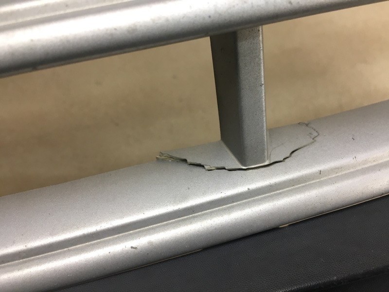 Решетка радиатора 300 04-10 2008 Седан 3.5 EGG