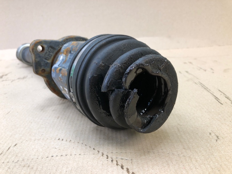 Вал промежуточный привода передний правый AVENSIS 03-08 1AZ-FSE