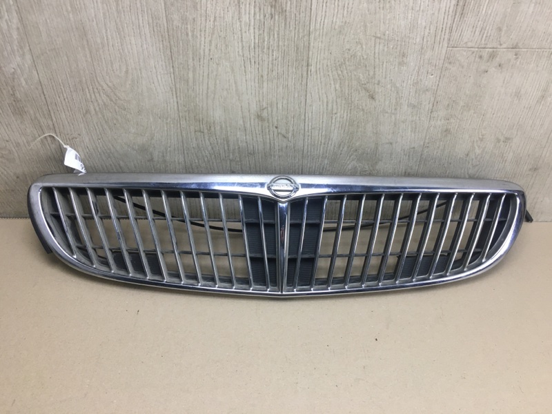 Решетка радиатора NISSAN MAXIMA A33 99-02 62310-3Y100 Б/У