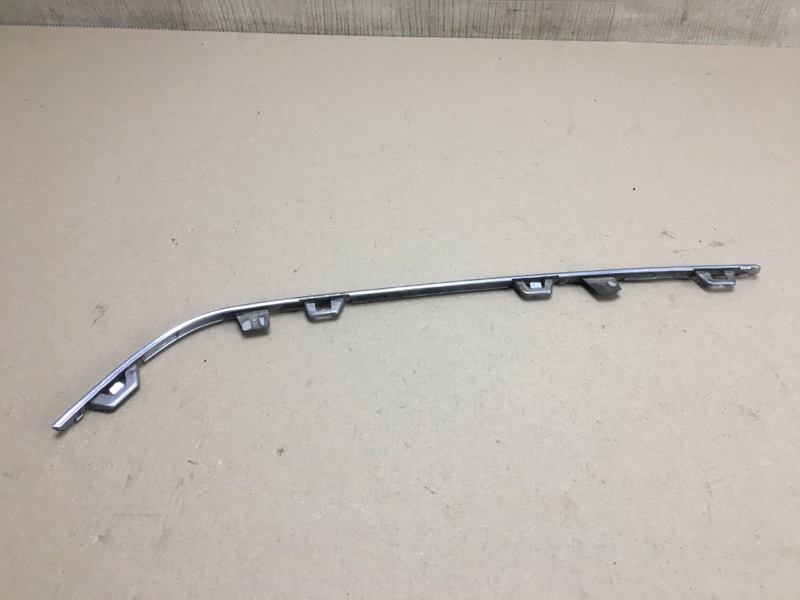 Накладка бампера передняя левая CHRYSLER 300 04-10 Седан 3.5 EGG