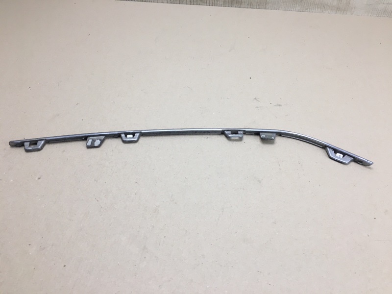 Накладка бампера передняя правая CHRYSLER 300 04-10 Седан 3.5 EGG