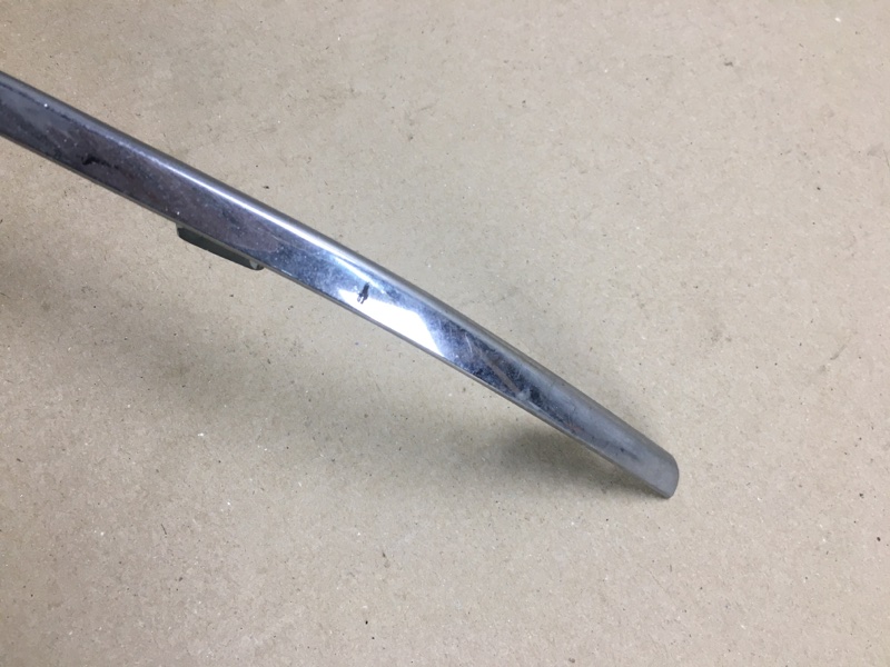 Накладка бампера передняя правая 300 04-10 2008 Седан 3.5 EGG