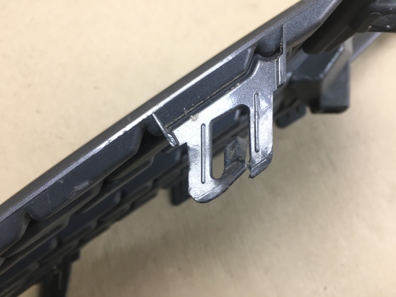 Накладка противотуманной фары правая COROLLA 18-