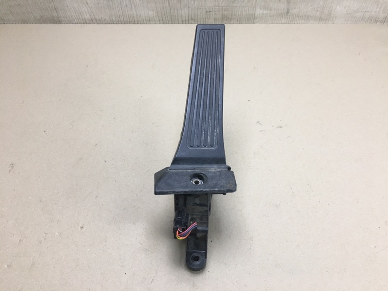 Педаль газа HYUNDAI SANTA FE (DM) 12-18 2013 2.4 G4KJ 32700-4Z000 Б/У
