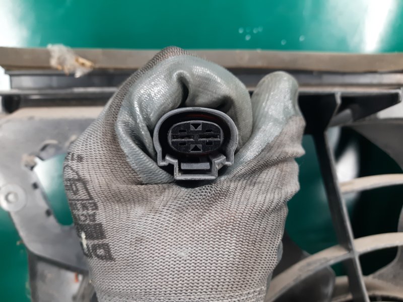 Диффузор вентилятора основного радиатора KIA SEDONA 14-18 YP 3.3 G6DM