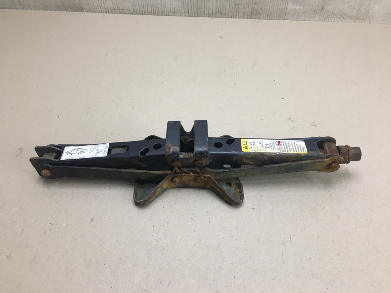 Домкрат DEVILLE 2000-2005