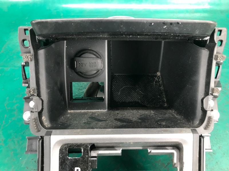 Консоль центральная HYUNDAI ELANTRA MD 10-15 MD 1.8 G4NB