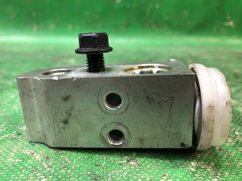 Клапан кондиционера HYUNDAI ELANTRA MD 10-15 MD 1.8 G4NB