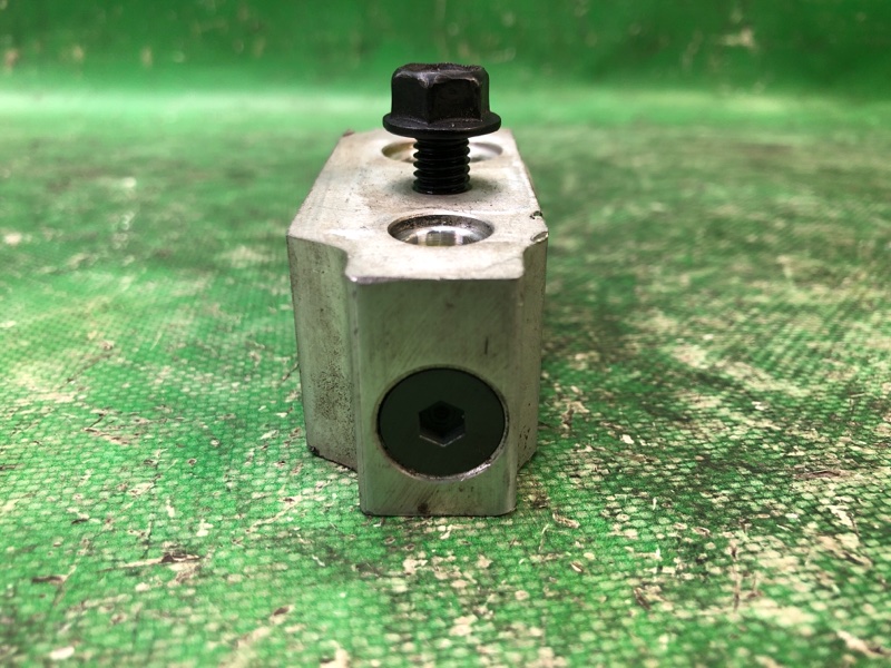 Клапан кондиционера ELANTRA MD 10-15 2015 MD 1.8 G4NB