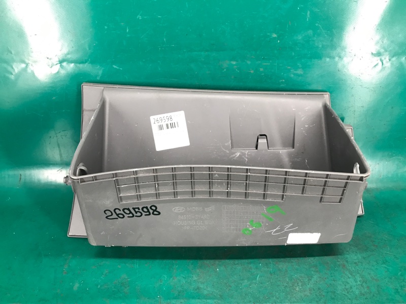 Бардачок ELANTRA MD 10-15 2015 MD 1.8 G4NB