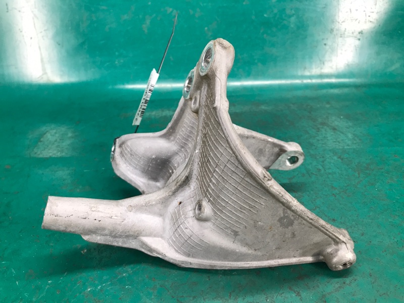 Кронштейн опоры двигателя задний TLX 14-17 2016 2.4 K24W7